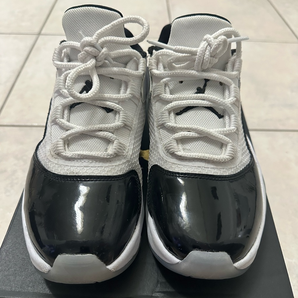 Jordan 11 CMFT Low GS in White and Black